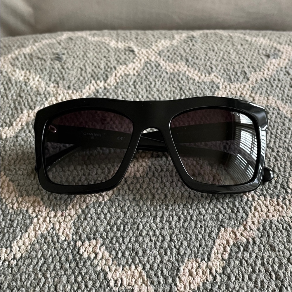 CHANEL Black Square Sunglasses with CC Logo